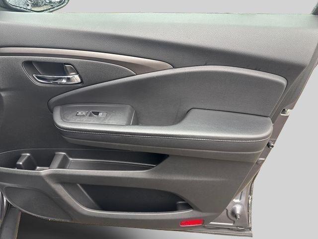 used 2019 Honda Pilot car, priced at $21,377