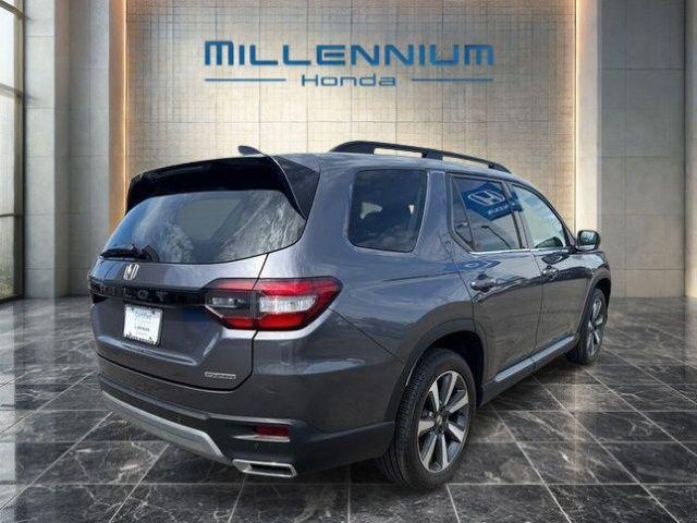 used 2023 Honda Pilot car, priced at $36,477