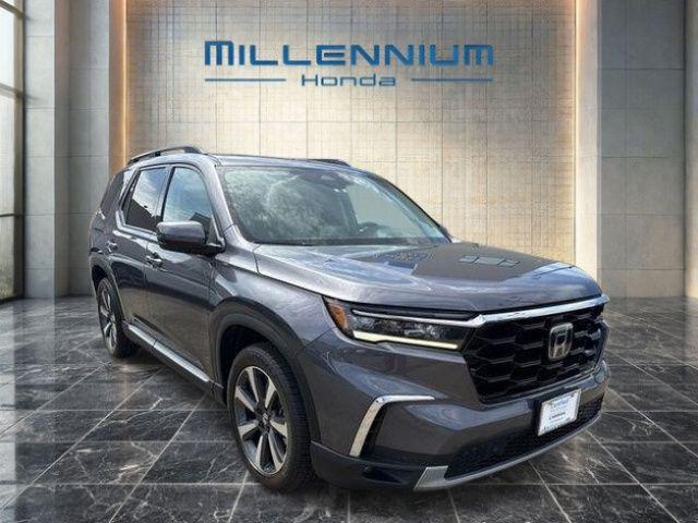 used 2023 Honda Pilot car, priced at $36,477