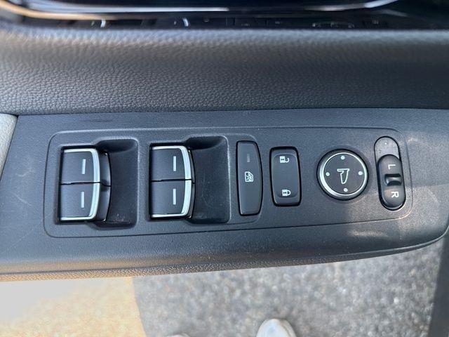 used 2023 Honda CR-V car, priced at $30,717