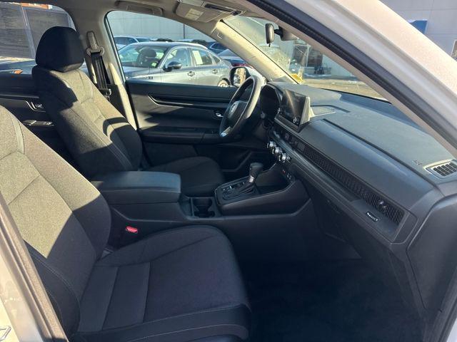 used 2025 Honda CR-V car, priced at $31,577