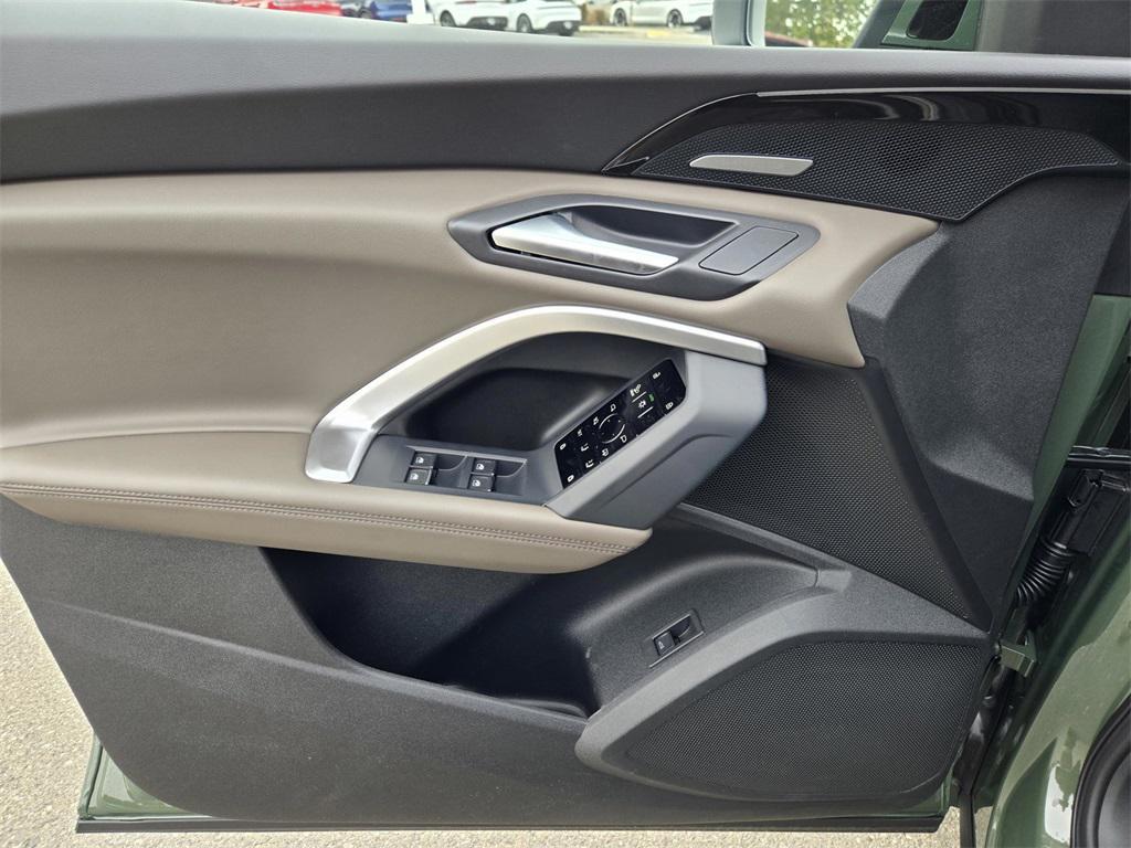 new 2025 Audi Q5 car, priced at $63,990