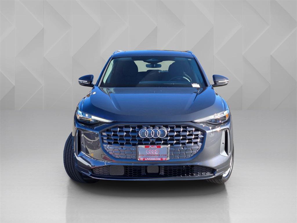 new 2025 Audi Q5 car, priced at $61,040