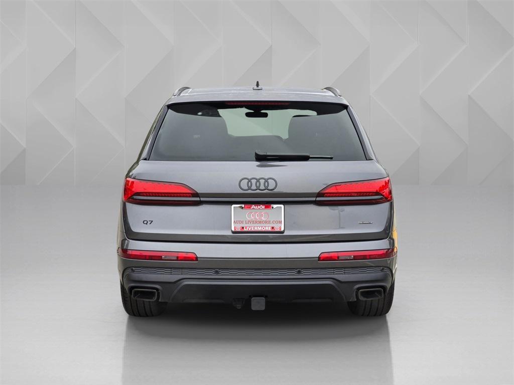 new 2025 Audi Q7 car, priced at $66,765