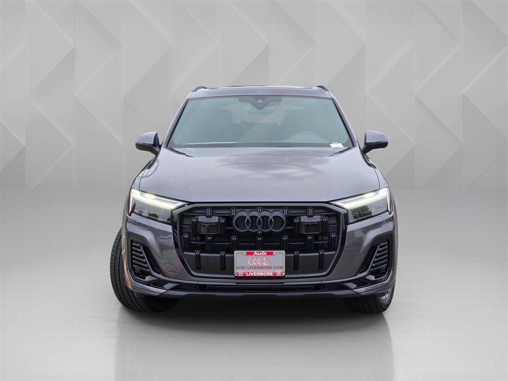 new 2025 Audi Q7 car, priced at $66,765