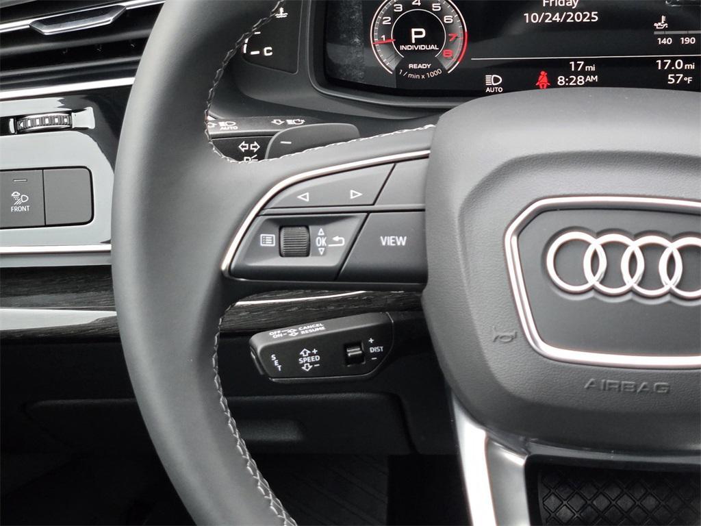 new 2025 Audi Q7 car, priced at $66,765