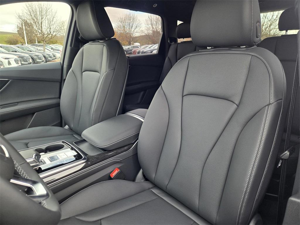 new 2026 Audi Q7 car, priced at $74,410