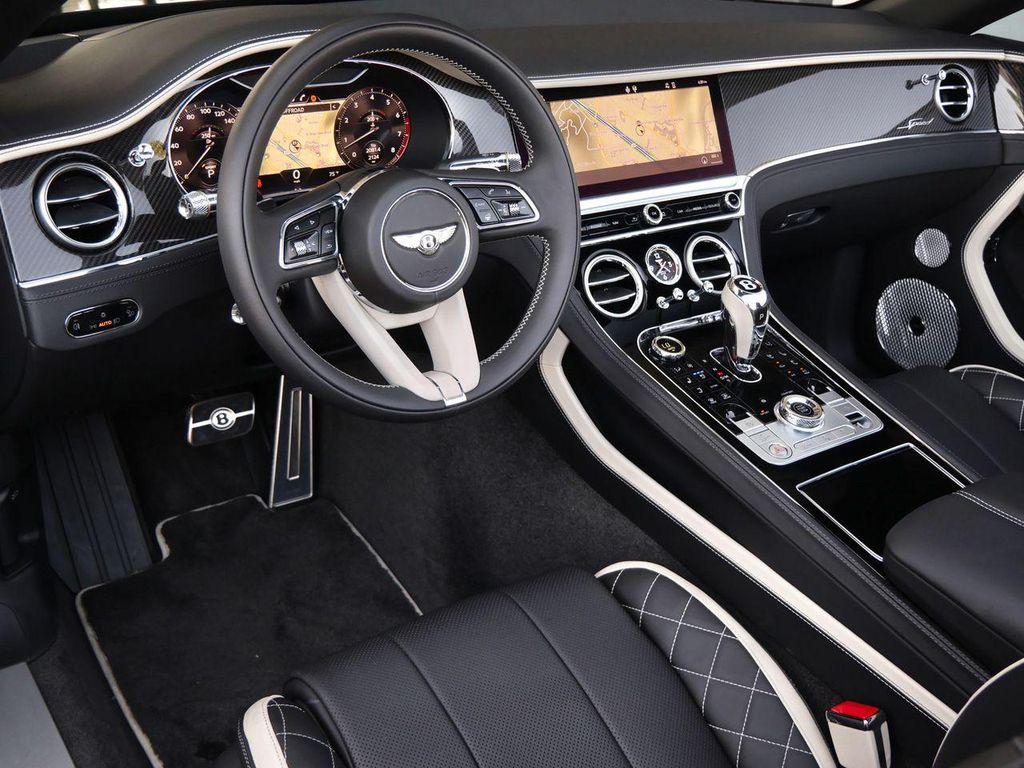 Bentley Continental GT view 13