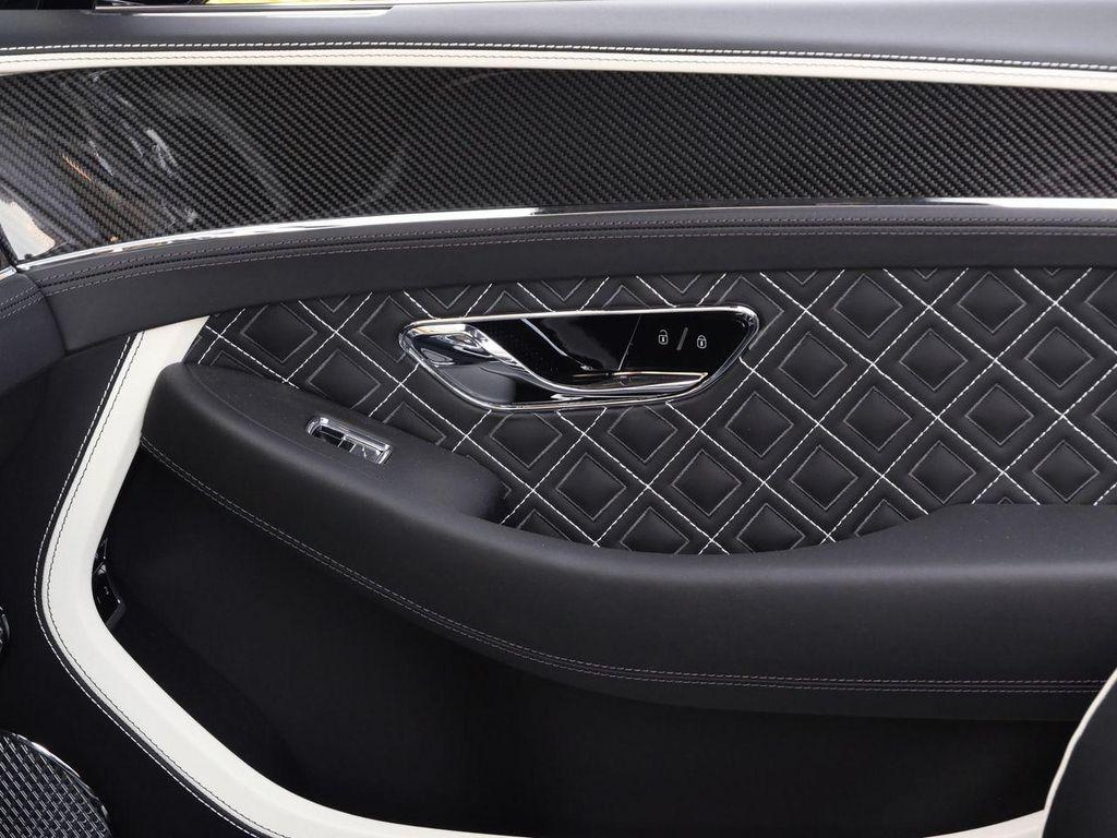 Bentley Continental GT view 16