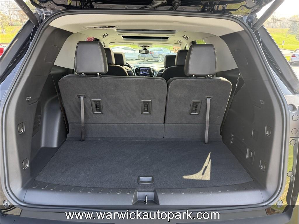 used 2021 Chevrolet Traverse car, priced at $24,468
