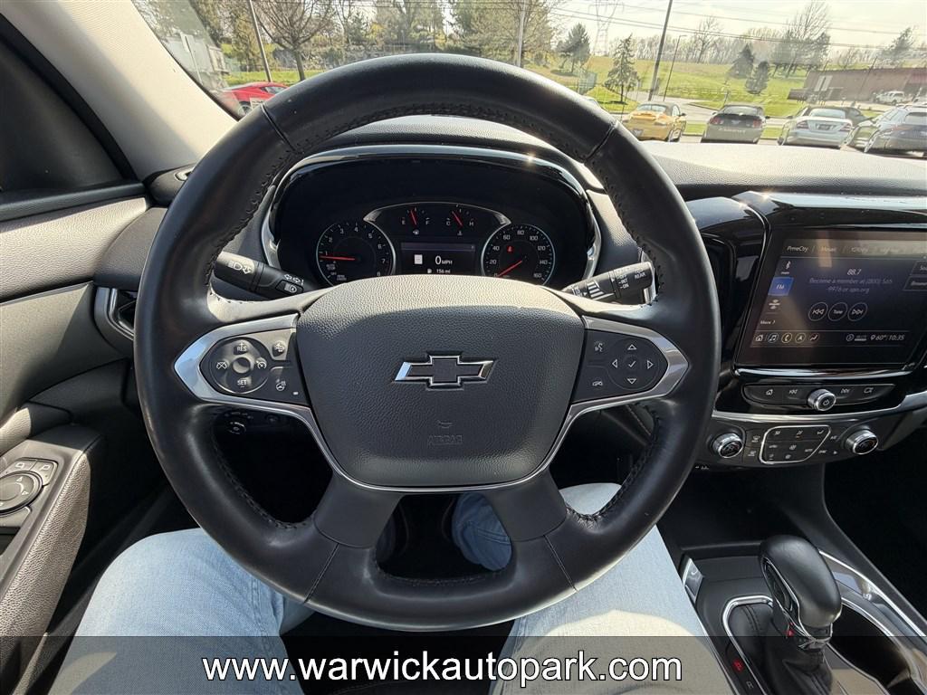 used 2021 Chevrolet Traverse car, priced at $24,468
