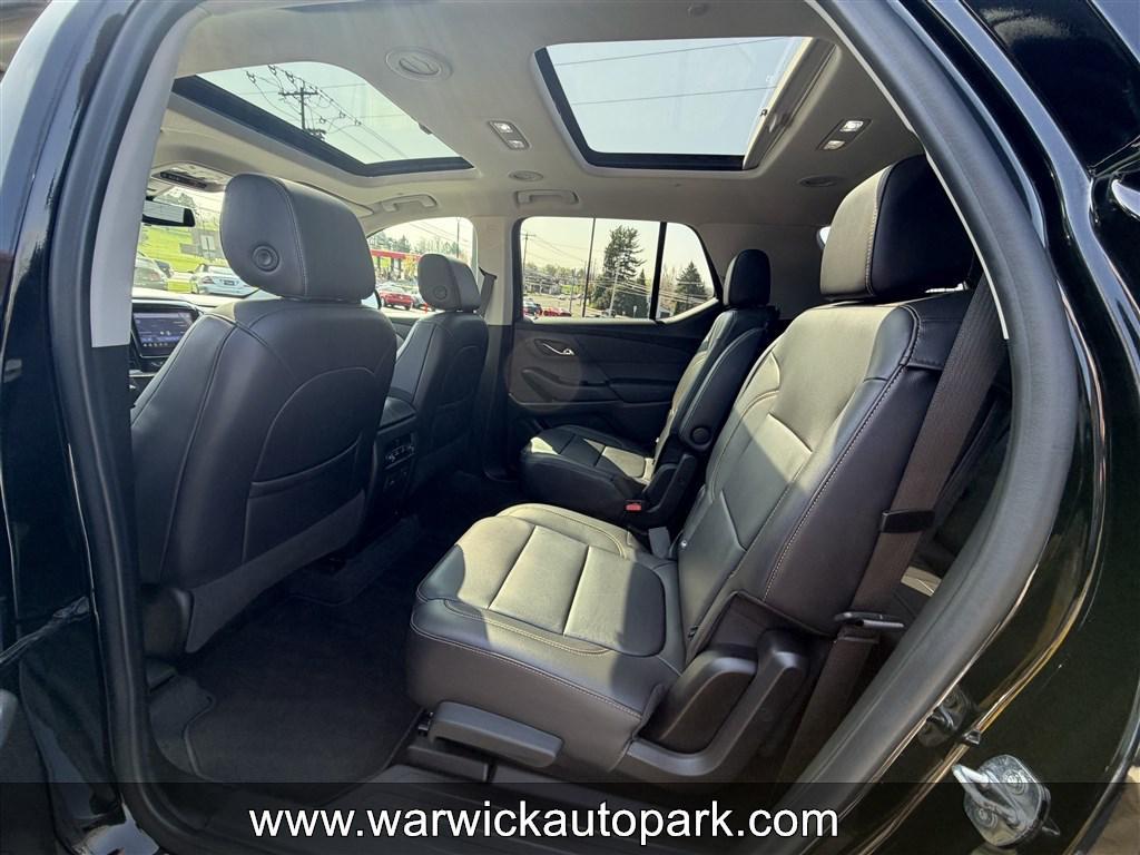 used 2021 Chevrolet Traverse car, priced at $24,468
