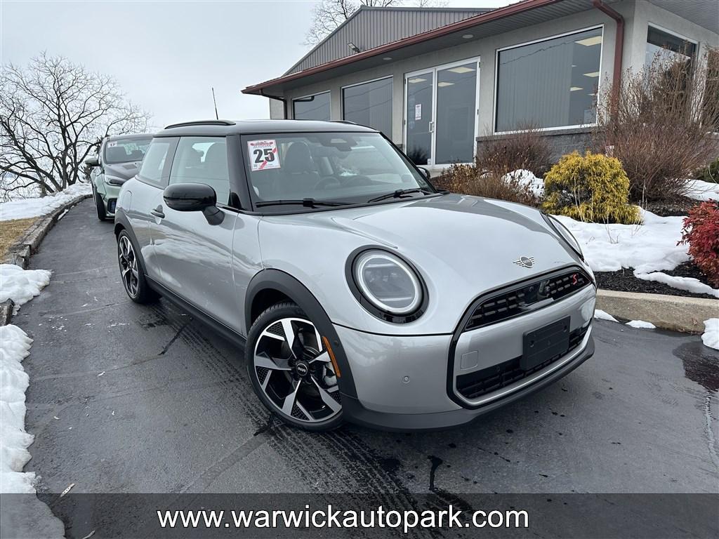 used 2025 MINI Hardtop car, priced at $30,995