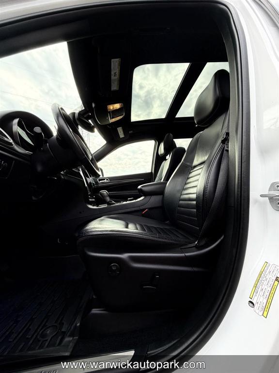 used 2020 Jeep Grand Cherokee car, priced at $27,995