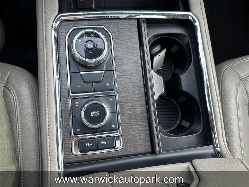 used 2021 Ford Expedition car, priced at $30,995