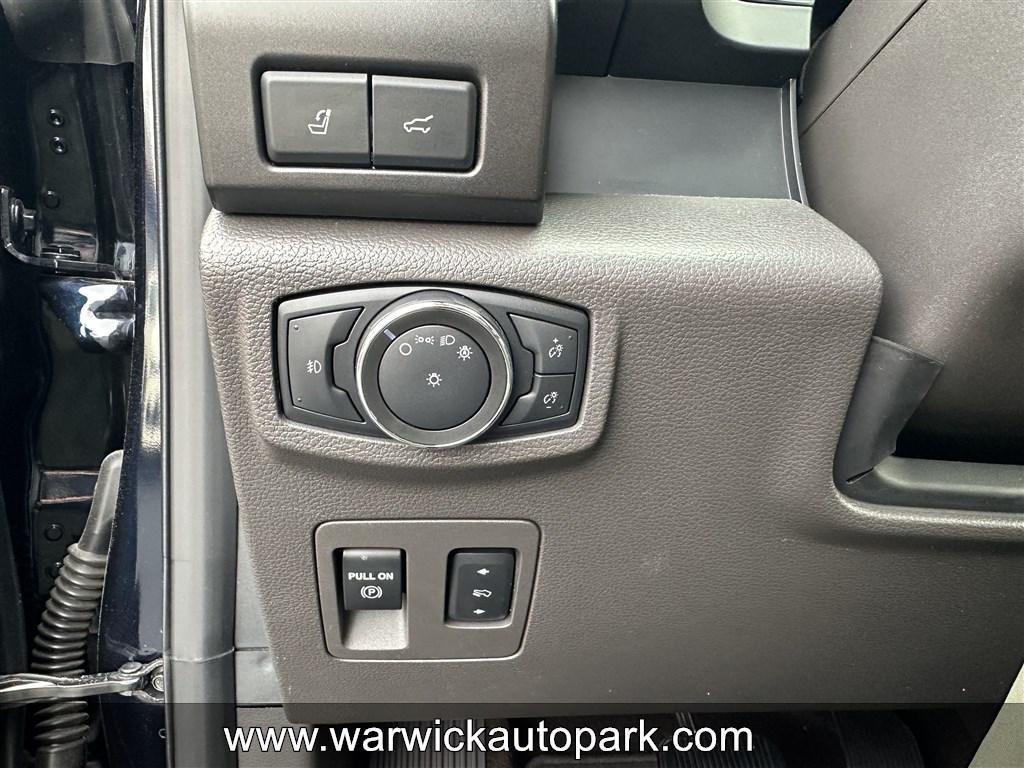 used 2021 Ford Expedition car, priced at $30,995