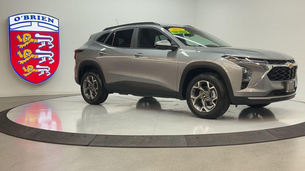 used 2025 Chevrolet Trax car, priced at $21,100