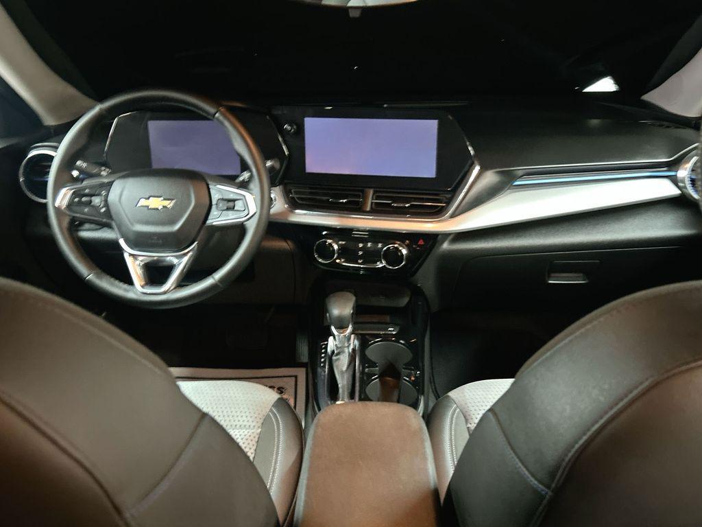 used 2025 Chevrolet Trax car, priced at $20,100