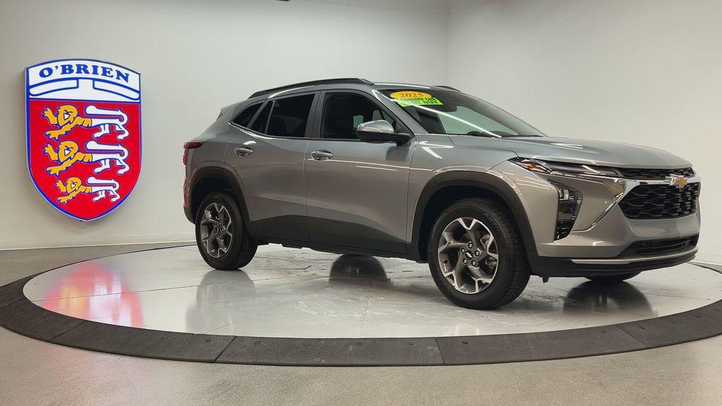 used 2025 Chevrolet Trax car, priced at $21,000