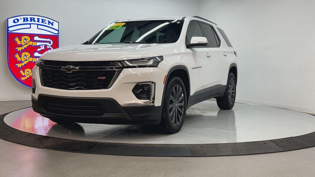 used 2023 Chevrolet Traverse car, priced at $32,400