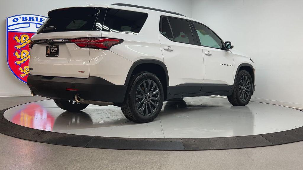 used 2023 Chevrolet Traverse car, priced at $32,400