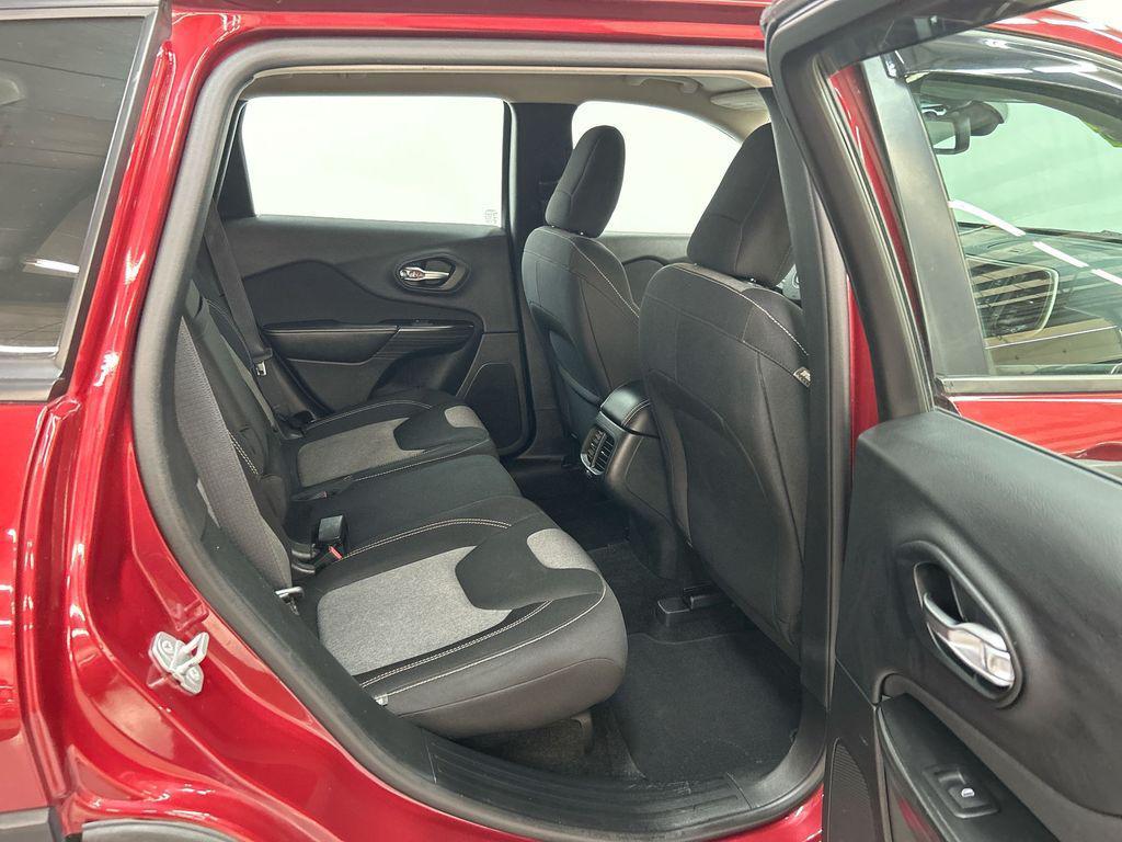 used 2015 Jeep Cherokee car, priced at $8,400