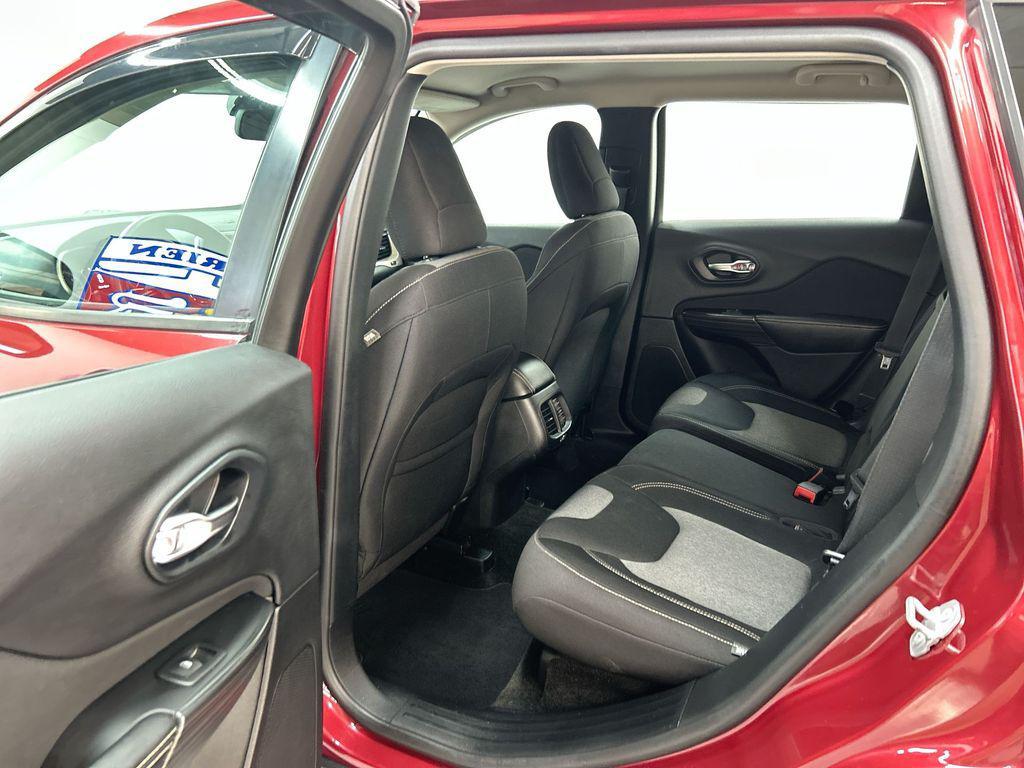 used 2015 Jeep Cherokee car, priced at $8,400