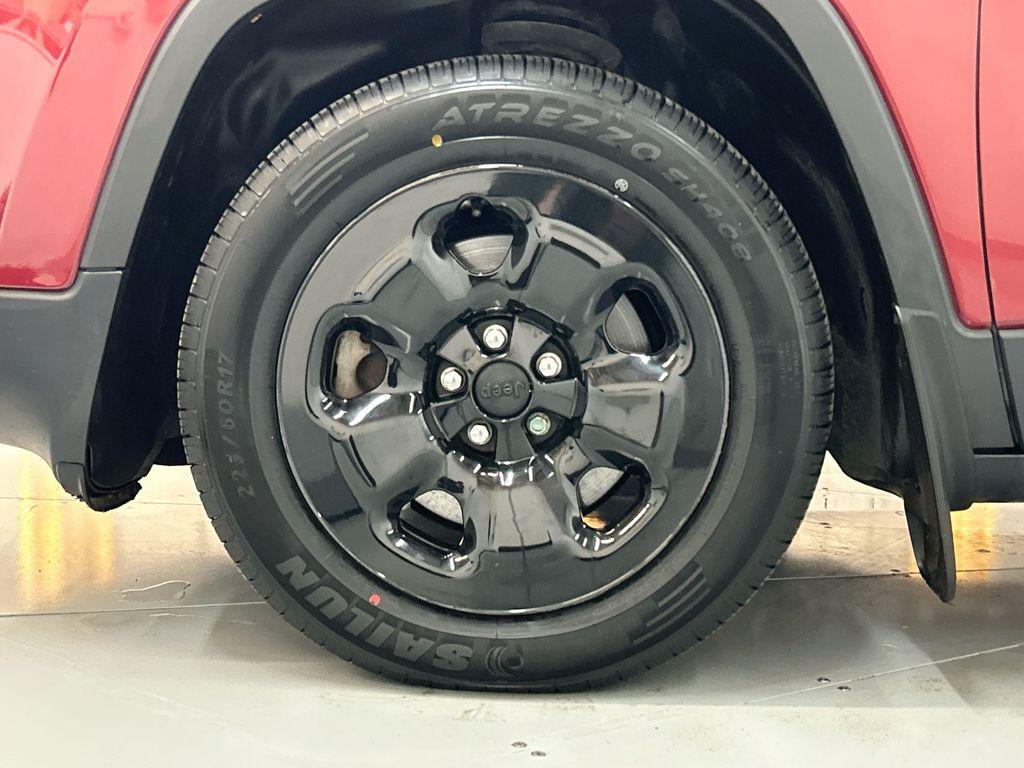 used 2015 Jeep Cherokee car, priced at $8,400