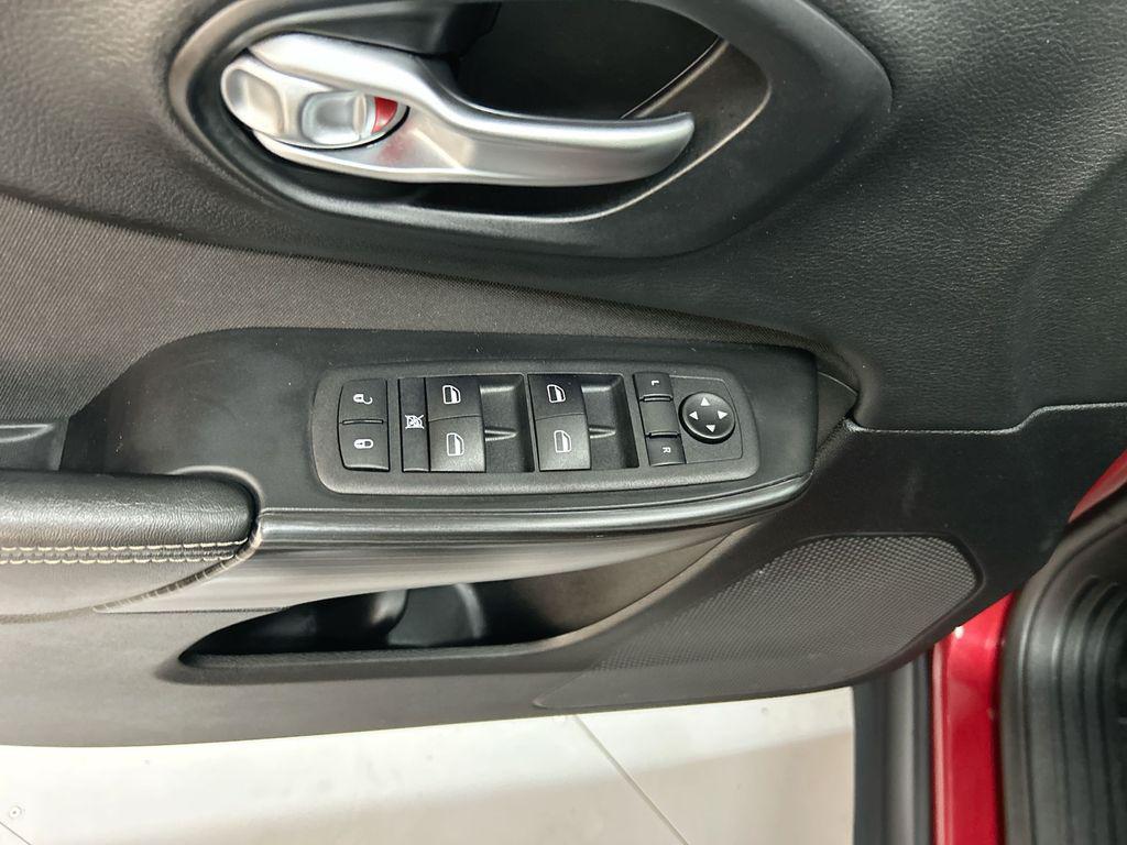 used 2015 Jeep Cherokee car, priced at $8,400