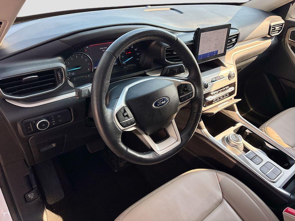 used 2024 Ford Explorer car, priced at $23,079