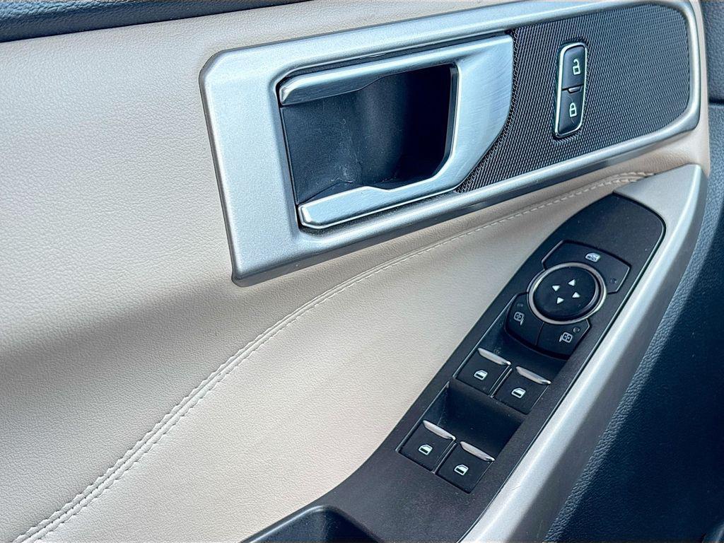used 2024 Ford Explorer car, priced at $23,079
