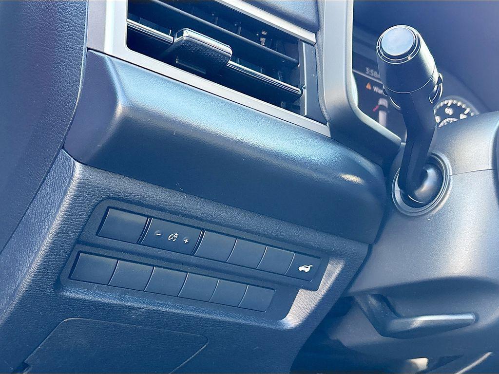 used 2023 Mitsubishi Outlander car, priced at $18,220