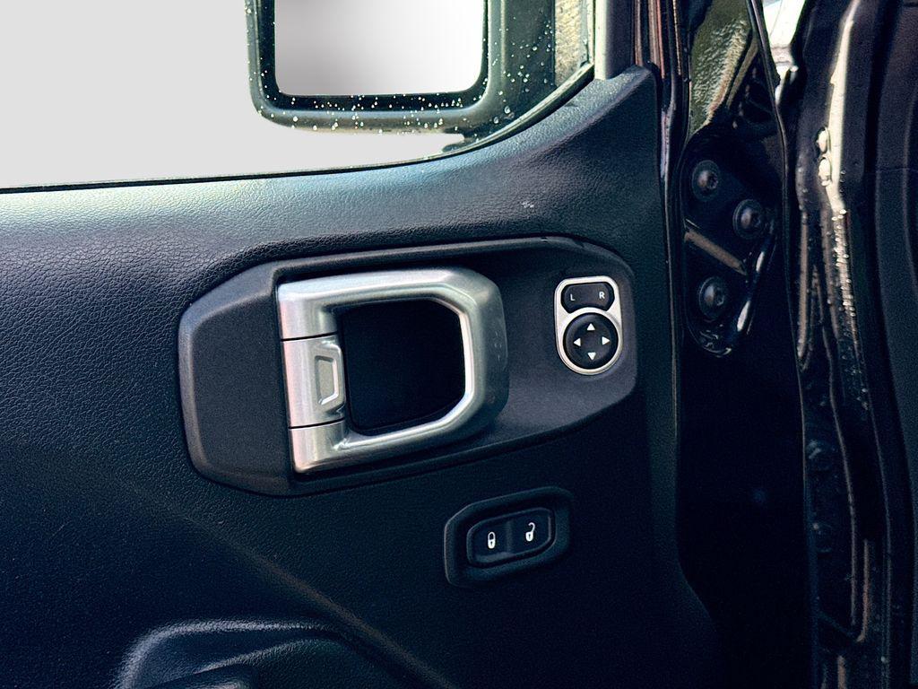 used 2020 Jeep Wrangler Unlimited car, priced at $23,427