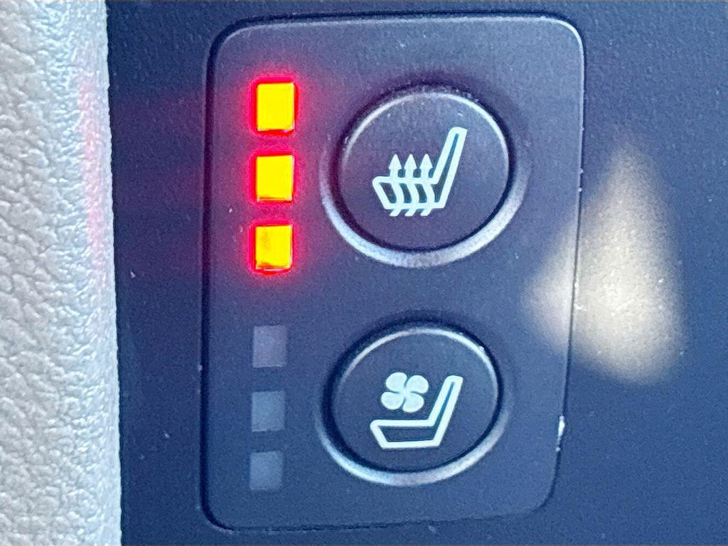 used 2021 Honda Pilot car, priced at $24,949