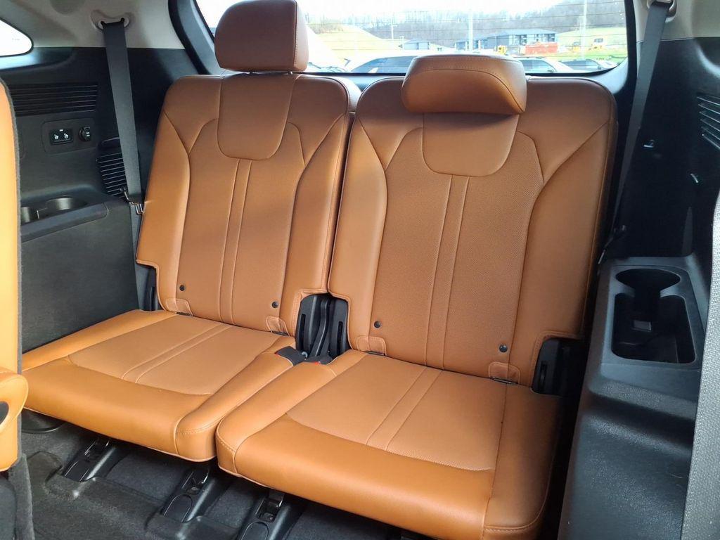 used 2023 Kia Sorento car, priced at $33,200