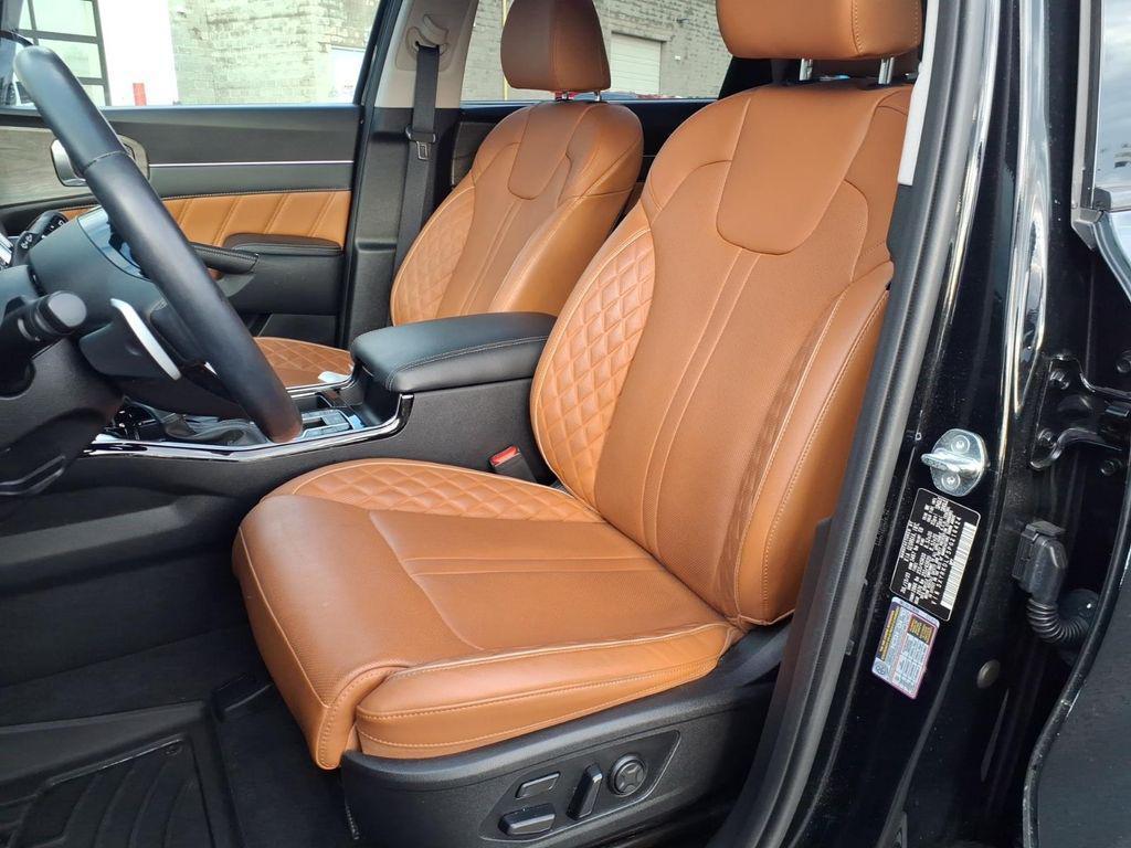 used 2023 Kia Sorento car, priced at $33,200
