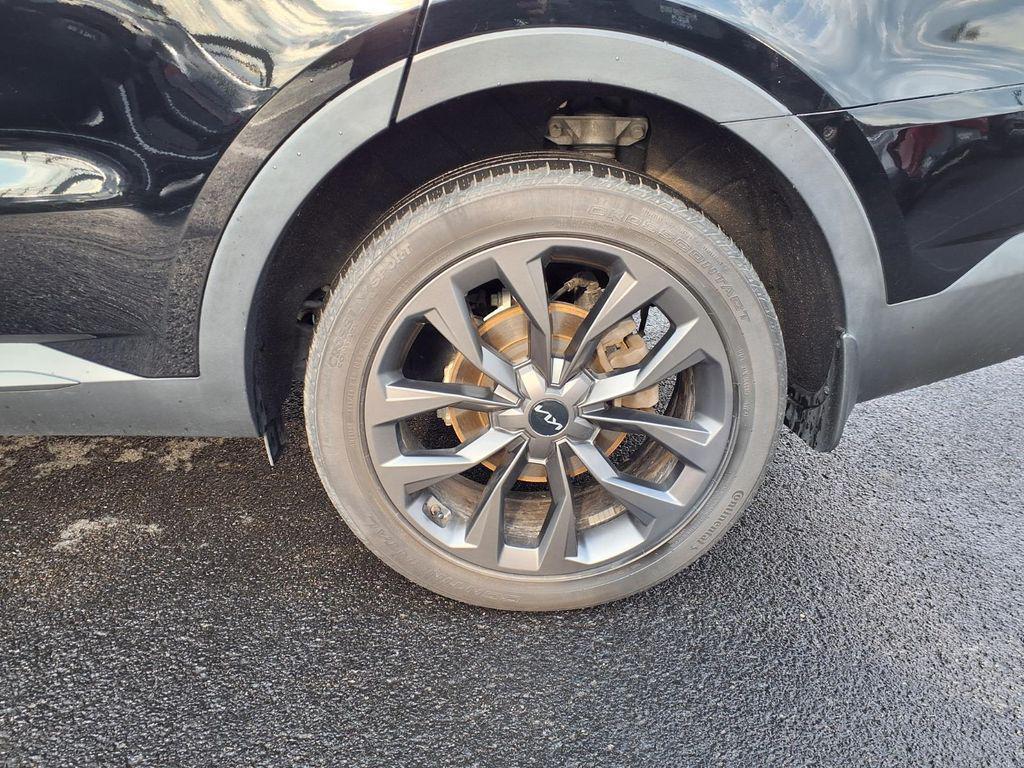 used 2023 Kia Sorento car, priced at $33,200