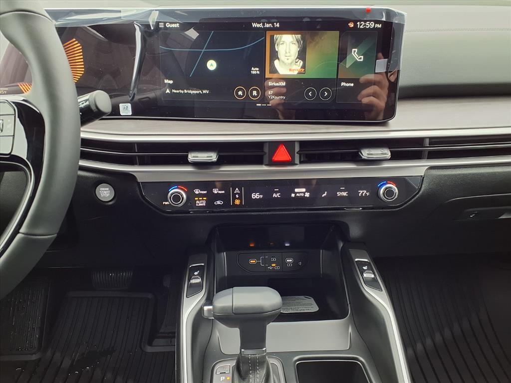 new 2026 Kia Sorento car, priced at $39,800