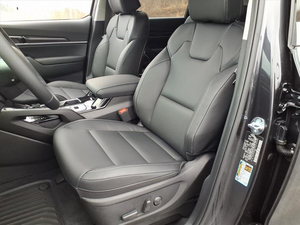 new 2025 Kia Telluride car, priced at $40,390