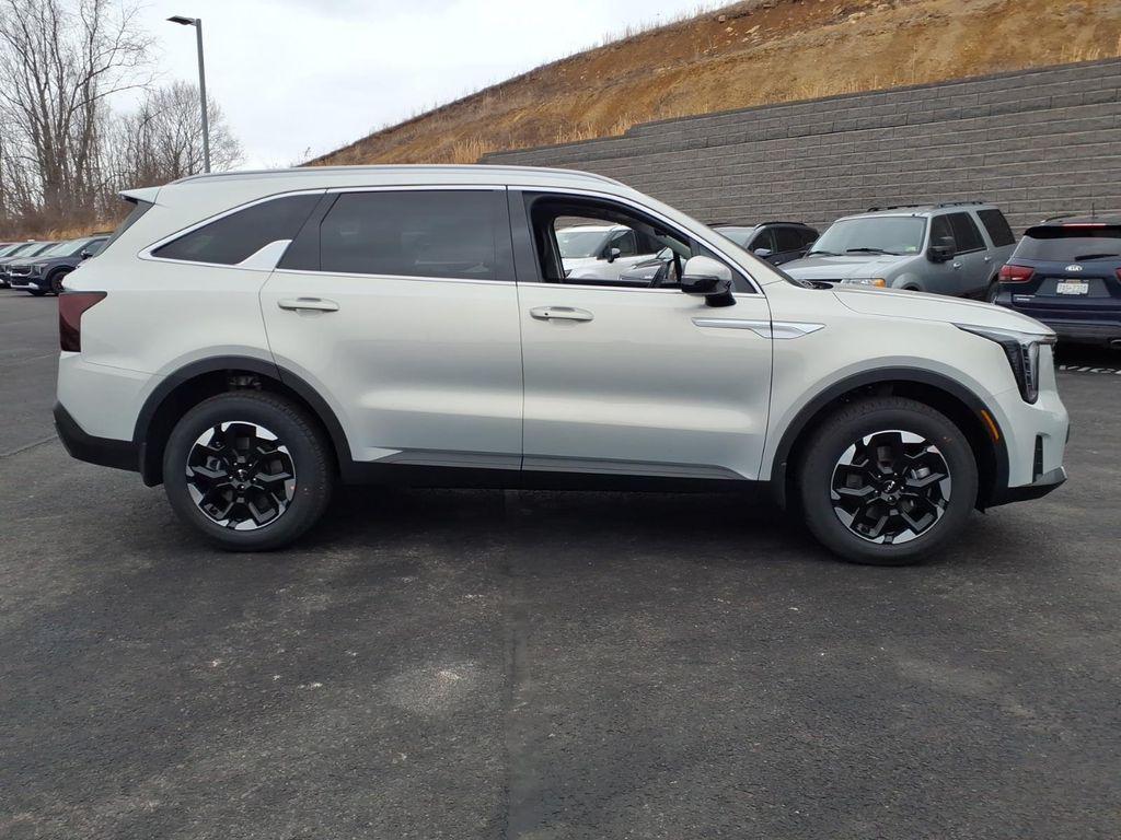 new 2026 Kia Sorento car, priced at $36,100