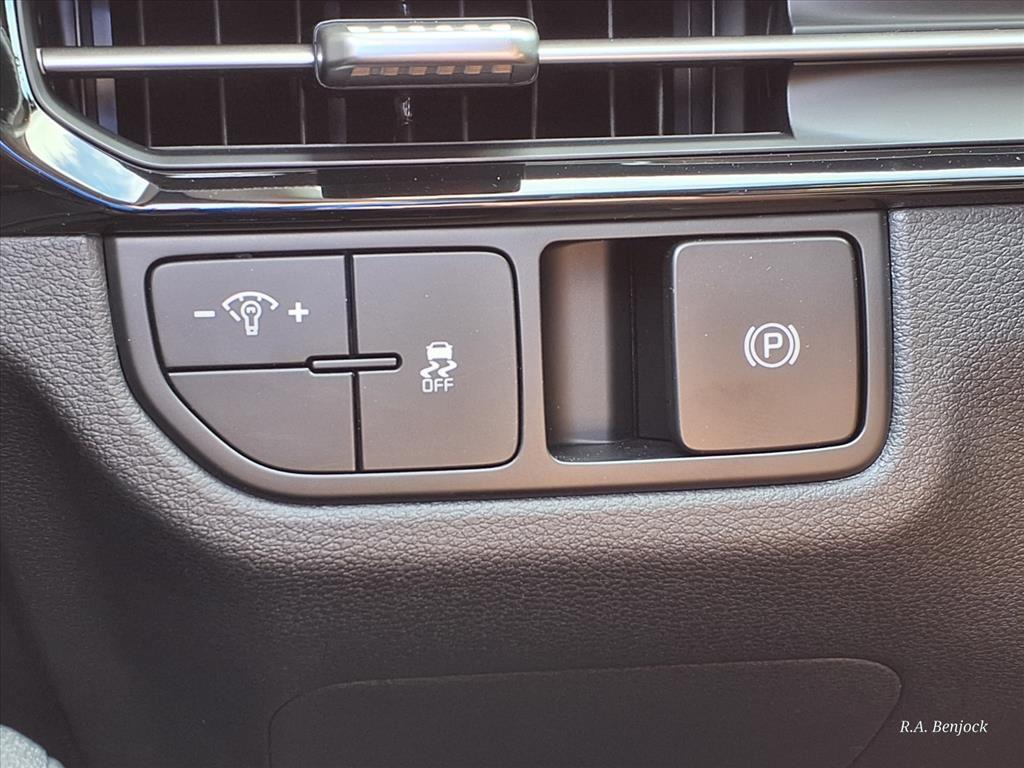 new 2026 Kia Sportage car, priced at $34,740