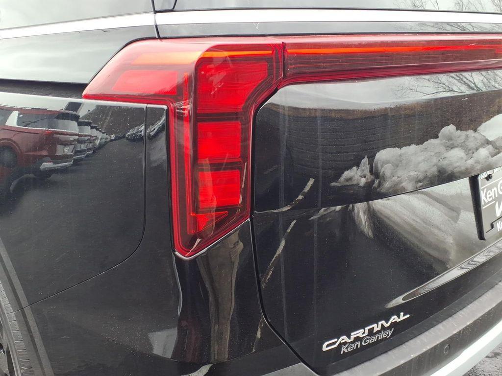 new 2026 Kia Carnival car, priced at $38,765