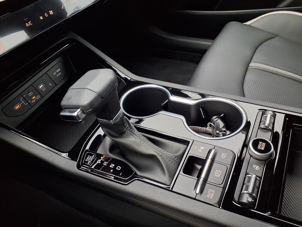 new 2026 Kia K5 car, priced at $33,630