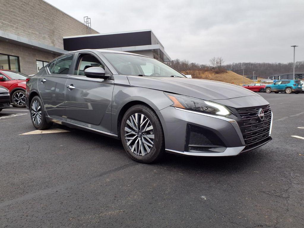 used 2023 Nissan Altima car, priced at $18,500
