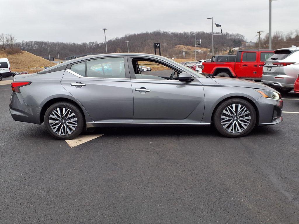 used 2023 Nissan Altima car, priced at $18,500