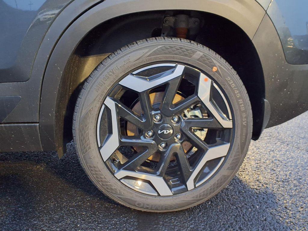 new 2026 Kia Seltos car, priced at $31,895