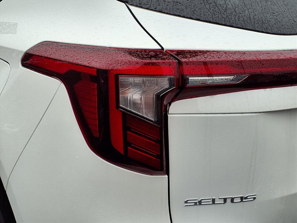 new 2026 Kia Seltos car, priced at $27,320