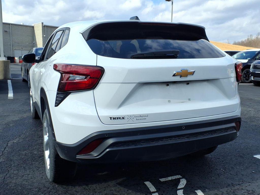 used 2024 Chevrolet Trax car, priced at $19,900