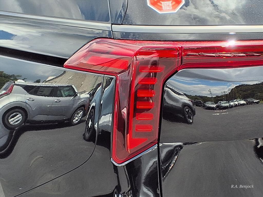 new 2026 Kia Carnival car, priced at $38,575