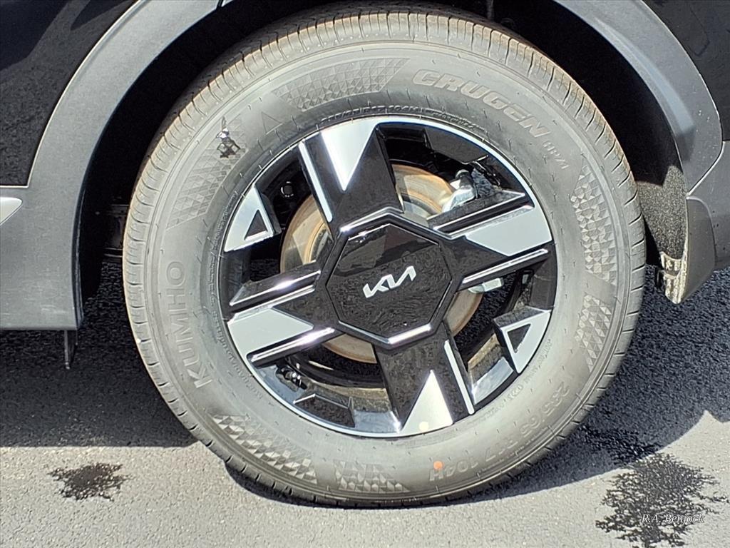 new 2026 Kia Sportage car, priced at $34,670